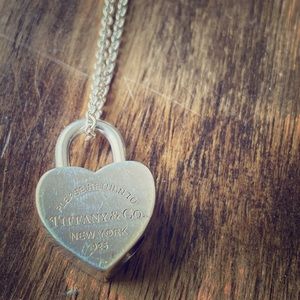 RTT heart lock necklace